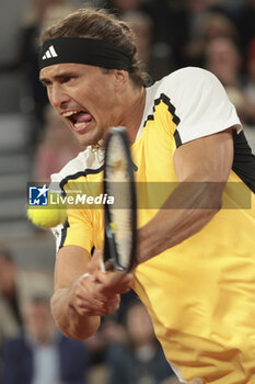 2024-05-27 - Alexander Zverev aka Sascha Zverev of Germany during his first round match against Rafael Nadal of Spain on day 2 of the 2024 French Open, Roland-Garros 2024, Grand Slam tennis tournament on May 27, 2024 at Roland-Garros stadium in Paris, France - TENNIS - ROLAND GARROS 2024 - 27/05 - INTERNATIONALS - TENNIS