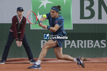 2024-05-27 - Mattia Bellucci of Italy during day 2 of the 2024 French Open, Roland-Garros 2024, Grand Slam tennis tournament on May 27, 2024 at Roland-Garros stadium in Paris, France - TENNIS - ROLAND GARROS 2024 - 27/05 - INTERNATIONALS - TENNIS