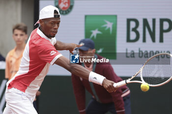 2024-05-27 - Christopher Eubanks of USA during day 2 of the 2024 French Open, Roland-Garros 2024, Grand Slam tennis tournament on May 27, 2024 at Roland-Garros stadium in Paris, France - TENNIS - ROLAND GARROS 2024 - 27/05 - INTERNATIONALS - TENNIS