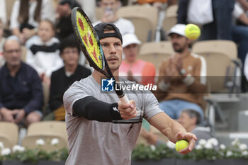 2024-05-27 - Marton Fucsovics of Hungary during day 2 of the 2024 French Open, Roland-Garros 2024, Grand Slam tennis tournament on May 27, 2024 at Roland-Garros stadium in Paris, France - TENNIS - ROLAND GARROS 2024 - 27/05 - INTERNATIONALS - TENNIS