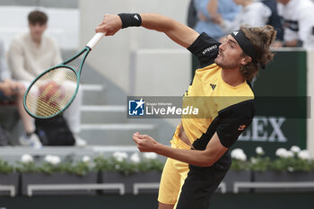 2024-05-27 - Stefanos Tsitsipas of Greece during day 2 of the 2024 French Open, Roland-Garros 2024, Grand Slam tennis tournament on May 27, 2024 at Roland-Garros stadium in Paris, France - TENNIS - ROLAND GARROS 2024 - 27/05 - INTERNATIONALS - TENNIS