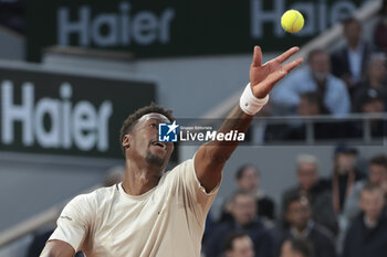 2024-05-27 - Gael Monfils of France during day 2 of the 2024 French Open, Roland-Garros 2024, Grand Slam tennis tournament on May 27, 2024 at Roland-Garros stadium in Paris, France - TENNIS - ROLAND GARROS 2024 - 27/05 - INTERNATIONALS - TENNIS