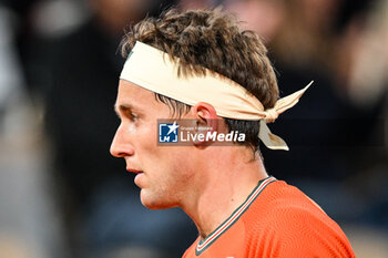 2024-05-28 - Casper RUUD of Norway during the third day of Roland-Garros 2024, ATP and WTA Grand Slam tennis tournament on May 28, 2024 at Roland-Garros stadium in Paris, France - TENNIS - ROLAND GARROS 2024 - 28/05 - INTERNATIONALS - TENNIS