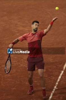 2024-05-28 - Novak Djokovic of Serbia during day 3 of 2024 French Open, Roland-Garros 2024, Grand Slam tennis tournament on May 28, 2024 at Roland-Garros stadium in Paris, France - TENNIS - ROLAND GARROS 2024 - 28/05 - INTERNATIONALS - TENNIS