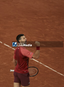 2024-05-28 - Novak Djokovic of Serbia during day 3 of 2024 French Open, Roland-Garros 2024, Grand Slam tennis tournament on May 28, 2024 at Roland-Garros stadium in Paris, France - TENNIS - ROLAND GARROS 2024 - 28/05 - INTERNATIONALS - TENNIS