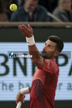 2024-05-28 - Novak Djokovic of Serbia during day 3 of 2024 French Open, Roland-Garros 2024, Grand Slam tennis tournament on May 28, 2024 at Roland-Garros stadium in Paris, France - TENNIS - ROLAND GARROS 2024 - 28/05 - INTERNATIONALS - TENNIS