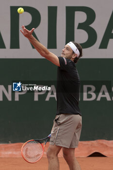 2024-05-28 - Taylor Fritz of USA during day 3 of 2024 French Open, Roland-Garros 2024, Grand Slam tennis tournament on May 28, 2024 at Roland-Garros stadium in Paris, France - TENNIS - ROLAND GARROS 2024 - 28/05 - INTERNATIONALS - TENNIS