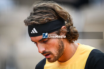 2024-05-29 - Stefanos TSITSIPAS of Greece during the fourth day of Roland-Garros 2024, ATP and WTA Grand Slam tennis tournament on May 29, 2024 at Roland-Garros stadium in Paris, France - TENNIS - ROLAND GARROS 2024 - 29/05 - INTERNATIONALS - TENNIS