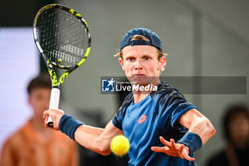 2024-05-29 - Jesper DE JONG of Netherlands during the fourth day of Roland-Garros 2024, ATP and WTA Grand Slam tennis tournament on May 29, 2024 at Roland-Garros stadium in Paris, France - TENNIS - ROLAND GARROS 2024 - 29/05 - INTERNATIONALS - TENNIS