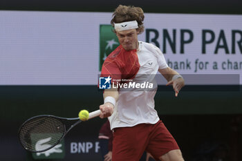 2024-05-29 - Andrey Rublev of Russia during day 4 of the 2024 French Open, Roland-Garros 2024, Grand Slam tennis tournament on May 29, 2024 at Roland-Garros stadium in Paris, France - TENNIS - ROLAND GARROS 2024 - 29/05 - INTERNATIONALS - TENNIS