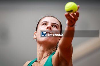 2024-06-03 - Emma NAVARRO of United States during the ninth day of Roland-Garros 2024, ATP and WTA Grand Slam tennis tournament on June 03, 2024 at Roland-Garros stadium in Paris, France - TENNIS - ROLAND GARROS 2024 - 03/06 - INTERNATIONALS - TENNIS