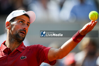 2024-06-03 - Novak DJOKOVIC of Serbia during the ninth day of Roland-Garros 2024, ATP and WTA Grand Slam tennis tournament on June 03, 2024 at Roland-Garros stadium in Paris, France - TENNIS - ROLAND GARROS 2024 - 03/06 - INTERNATIONALS - TENNIS