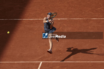 2024-06-03 - Mirra Andreeva of Russia during day 9 of the 2024 French Open, Roland-Garros 2024, Grand Slam tennis tournament on June 3, 2024 at Roland-Garros stadium in Paris, France - TENNIS - ROLAND GARROS 2024 - 03/06 - INTERNATIONALS - TENNIS