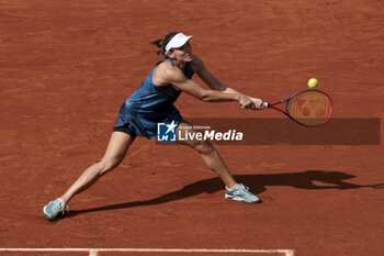 2024-06-03 - Varvara Gracheva of France during day 9 of the 2024 French Open, Roland-Garros 2024, Grand Slam tennis tournament on June 3, 2024 at Roland-Garros stadium in Paris, France - TENNIS - ROLAND GARROS 2024 - 03/06 - INTERNATIONALS - TENNIS