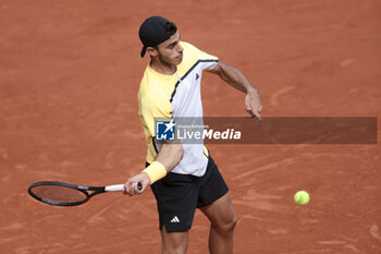 2024-06-03 - Francisco Cerundolo of Argentina during day 9 of the 2024 French Open, Roland-Garros 2024, Grand Slam tennis tournament on June 3, 2024 at Roland-Garros stadium in Paris, France - TENNIS - ROLAND GARROS 2024 - 03/06 - INTERNATIONALS - TENNIS