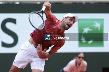 2024-06-03 - Novak Djokovic of Serbia during day 9 of the 2024 French Open, Roland-Garros 2024, Grand Slam tennis tournament on June 3, 2024 at Roland-Garros stadium in Paris, France - TENNIS - ROLAND GARROS 2024 - 03/06 - INTERNATIONALS - TENNIS