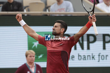 2024-06-03 - Novak Djokovic of Serbia during day 9 of the 2024 French Open, Roland-Garros 2024, Grand Slam tennis tournament on June 3, 2024 at Roland-Garros stadium in Paris, France - TENNIS - ROLAND GARROS 2024 - 03/06 - INTERNATIONALS - TENNIS