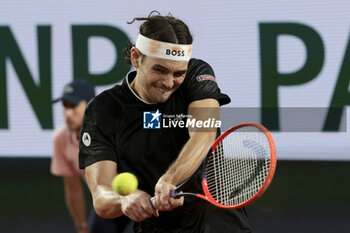 2024-06-03 - Taylor Fritz of USA during day 9 of the 2024 French Open, Roland-Garros 2024, Grand Slam tennis tournament on June 3, 2024 at Roland-Garros stadium in Paris, France - TENNIS - ROLAND GARROS 2024 - 03/06 - INTERNATIONALS - TENNIS