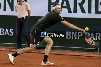 2024-06-03 - Taylor Fritz of USA during day 9 of the 2024 French Open, Roland-Garros 2024, Grand Slam tennis tournament on June 3, 2024 at Roland-Garros stadium in Paris, France - TENNIS - ROLAND GARROS 2024 - 03/06 - INTERNATIONALS - TENNIS