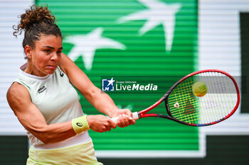 2024-06-05 - Jasmine PAOLINI of Italy during the eleventh day of Roland-Garros 2024, ATP and WTA Grand Slam tennis tournament on June 05, 2024 at Roland-Garros stadium in Paris, France - TENNIS - ROLAND GARROS 2024 - 05/06 - INTERNATIONALS - TENNIS