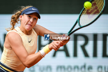 2024-06-05 - Mirra ANDREEVA of Russia during the eleventh day of Roland-Garros 2024, ATP and WTA Grand Slam tennis tournament on June 05, 2024 at Roland-Garros stadium in Paris, France - TENNIS - ROLAND GARROS 2024 - 05/06 - INTERNATIONALS - TENNIS