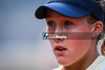 2024-06-05 - Mirra ANDREEVA of Russia during the eleventh day of Roland-Garros 2024, ATP and WTA Grand Slam tennis tournament on June 05, 2024 at Roland-Garros stadium in Paris, France - TENNIS - ROLAND GARROS 2024 - 05/06 - INTERNATIONALS - TENNIS