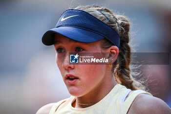 2024-06-05 - Mirra ANDREEVA of Russia during the eleventh day of Roland-Garros 2024, ATP and WTA Grand Slam tennis tournament on June 05, 2024 at Roland-Garros stadium in Paris, France - TENNIS - ROLAND GARROS 2024 - 05/06 - INTERNATIONALS - TENNIS