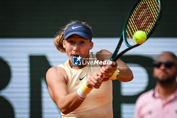 2024-06-05 - Mirra ANDREEVA of Russia during the eleventh day of Roland-Garros 2024, ATP and WTA Grand Slam tennis tournament on June 05, 2024 at Roland-Garros stadium in Paris, France - TENNIS - ROLAND GARROS 2024 - 05/06 - INTERNATIONALS - TENNIS