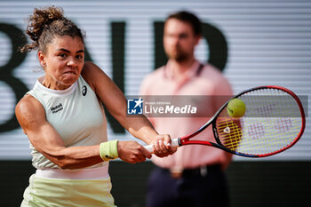 2024-06-06 - Jasmine PAOLINI of Italy during the twelfth day of Roland-Garros 2024, ATP and WTA Grand Slam tennis tournament on June 06, 2024 at Roland-Garros stadium in Paris, France - TENNIS - ROLAND GARROS 2024 - 06/06 - INTERNATIONALS - TENNIS