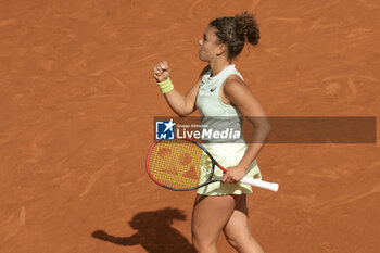 2024-06-06 - Jasmine Paolini of Italy during her semi-final against Mirra Andreeva of Russia on day 12 of the 2024 French Open, Roland-Garros 2024, Grand Slam tennis tournament on June 6, 2024 at Roland-Garros stadium in Paris, France - TENNIS - ROLAND GARROS 2024 - 06/06 - INTERNATIONALS - TENNIS