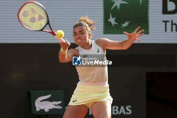 2024-06-06 - Jasmine Paolini of Italy during her semi-final against Mirra Andreeva of Russia on day 12 of the 2024 French Open, Roland-Garros 2024, Grand Slam tennis tournament on June 6, 2024 at Roland-Garros stadium in Paris, France - TENNIS - ROLAND GARROS 2024 - 06/06 - INTERNATIONALS - TENNIS