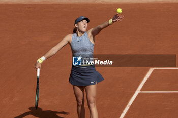 2024-06-06 - Mirra Andreeva of Russia during her semifinal against Jasmine Paolini of Italy on day 12 of the 2024 French Open, Roland-Garros 2024, Grand Slam tennis tournament on June 6, 2024 at Roland-Garros stadium in Paris, France - TENNIS - ROLAND GARROS 2024 - 06/06 - INTERNATIONALS - TENNIS