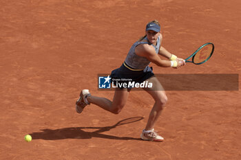 2024-06-06 - Mirra Andreeva of Russia during her semifinal against Jasmine Paolini of Italy on day 12 of the 2024 French Open, Roland-Garros 2024, Grand Slam tennis tournament on June 6, 2024 at Roland-Garros stadium in Paris, France - TENNIS - ROLAND GARROS 2024 - 06/06 - INTERNATIONALS - TENNIS