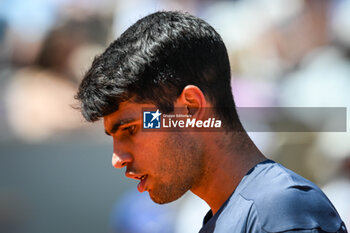 2024-06-07 - Carlos ALCARAZ of Spain during the thirteenth day of Roland-Garros 2024, ATP and WTA Grand Slam tennis tournament on June 07, 2024 at Roland-Garros stadium in Paris, France - TENNIS - ROLAND GARROS 2024 - 07/06 - INTERNATIONALS - TENNIS