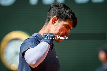 2024-06-07 - Carlos ALCARAZ of Spain celebrates his point during the thirteenth day of Roland-Garros 2024, ATP and WTA Grand Slam tennis tournament on June 07, 2024 at Roland-Garros stadium in Paris, France - TENNIS - ROLAND GARROS 2024 - 07/06 - INTERNATIONALS - TENNIS