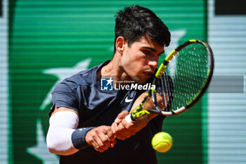 2024-06-07 - Carlos ALCARAZ of Spain during the thirteenth day of Roland-Garros 2024, ATP and WTA Grand Slam tennis tournament on June 07, 2024 at Roland-Garros stadium in Paris, France - TENNIS - ROLAND GARROS 2024 - 07/06 - INTERNATIONALS - TENNIS