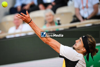 2024-06-07 - Alexander ZVEREV of Germany during the thirteenth day of Roland-Garros 2024, ATP and WTA Grand Slam tennis tournament on June 07, 2024 at Roland-Garros stadium in Paris, France - TENNIS - ROLAND GARROS 2024 - 07/06 - INTERNATIONALS - TENNIS