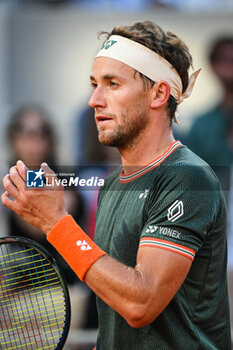 2024-06-07 - Casper RUUD of Norway during the thirteenth day of Roland-Garros 2024, ATP and WTA Grand Slam tennis tournament on June 07, 2024 at Roland-Garros stadium in Paris, France - TENNIS - ROLAND GARROS 2024 - 07/06 - INTERNATIONALS - TENNIS