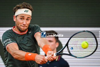 2024-06-07 - Casper RUUD of Norway during the thirteenth day of Roland-Garros 2024, ATP and WTA Grand Slam tennis tournament on June 07, 2024 at Roland-Garros stadium in Paris, France - TENNIS - ROLAND GARROS 2024 - 07/06 - INTERNATIONALS - TENNIS