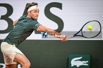 2024-06-07 - Casper RUUD of Norway during the thirteenth day of Roland-Garros 2024, ATP and WTA Grand Slam tennis tournament on June 07, 2024 at Roland-Garros stadium in Paris, France - TENNIS - ROLAND GARROS 2024 - 07/06 - INTERNATIONALS - TENNIS