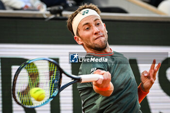 2024-06-07 - Casper RUUD of Norway during the thirteenth day of Roland-Garros 2024, ATP and WTA Grand Slam tennis tournament on June 07, 2024 at Roland-Garros stadium in Paris, France - TENNIS - ROLAND GARROS 2024 - 07/06 - INTERNATIONALS - TENNIS