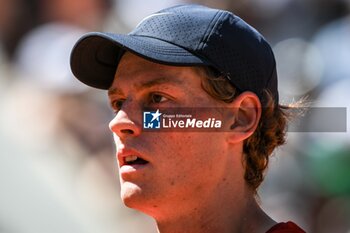 2024-06-07 - Jannik SINNER of Italy during the thirteenth day of Roland-Garros 2024, ATP and WTA Grand Slam tennis tournament on June 07, 2024 at Roland-Garros stadium in Paris, France - TENNIS - ROLAND GARROS 2024 - 07/06 - INTERNATIONALS - TENNIS