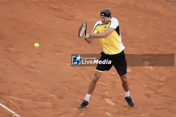 2024-06-07 - Alexander Zverev of Germany during the semifinal against Casper Ruud of Norway on day 12 of the 2024 French Open, Roland-Garros 2024, Grand Slam tennis tournament on June 7, 2024 at Roland-Garros stadium in Paris, France - TENNIS - ROLAND GARROS 2024 - 07/06 - INTERNATIONALS - TENNIS