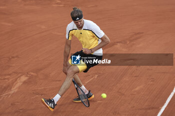 2024-06-07 - Alexander Zverev of Germany during the semifinal against Casper Ruud of Norway on day 12 of the 2024 French Open, Roland-Garros 2024, Grand Slam tennis tournament on June 7, 2024 at Roland-Garros stadium in Paris, France - TENNIS - ROLAND GARROS 2024 - 07/06 - INTERNATIONALS - TENNIS