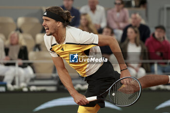 2024-06-07 - Alexander Zverev of Germany during the semifinal against Casper Ruud of Norway on day 12 of the 2024 French Open, Roland-Garros 2024, Grand Slam tennis tournament on June 7, 2024 at Roland-Garros stadium in Paris, France - TENNIS - ROLAND GARROS 2024 - 07/06 - INTERNATIONALS - TENNIS