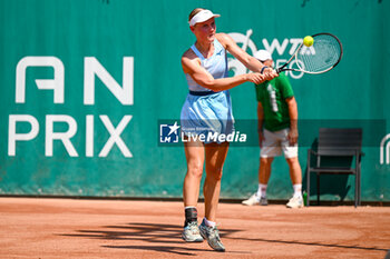 2024-07-15 - Suzan Lamens (NED) during the single match against Varvara Gracheva (FRA) at the WTA250 Hungarian Gran Prix Tennis on 15th July 2024 at Romai Teniszakademia, Budapest, Hungary - WTATOUR VARVARA GRACHEVA VS SUZAN LAMENS - INTERNATIONALS - TENNIS