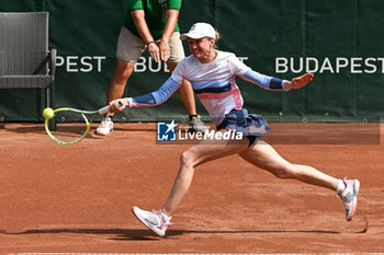 2024-07-17 - Maria Tomofeva during the single match vs. Aliaksandra Sasnovich at the WTA250 Hungarian Gran Prix Tennis on 17th July 2024 at Romai Teniszakademia, Budapest, Hungary - WTATOUR DAY 5 ROUND OF 16 - INTERNATIONALS - TENNIS