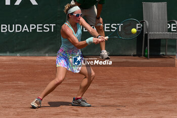 2024-07-17 - Carole Monnet (FRA) during the single match vs. Suzan Lamens (NED) at the WTA250 Hungarian Gran Prix Tennis on 17th July 2024 at Romai Teniszakademia, Budapest, Hungary - WTATOUR DAY 5 ROUND OF 16 - INTERNATIONALS - TENNIS