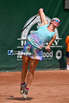 2024-07-17 - Carole Monnet (FRA) during the single match vs. Suzan Lamens (NED) at the WTA250 Hungarian Gran Prix Tennis on 17th July 2024 at Romai Teniszakademia, Budapest, Hungary - WTATOUR DAY 5 ROUND OF 16 - INTERNATIONALS - TENNIS