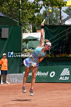 2024-07-17 - Carole Monnet (FRA) during the single match vs. Suzan Lamens (NED) at the WTA250 Hungarian Gran Prix Tennis on 17th July 2024 at Romai Teniszakademia, Budapest, Hungary - WTATOUR DAY 5 ROUND OF 16 - INTERNATIONALS - TENNIS